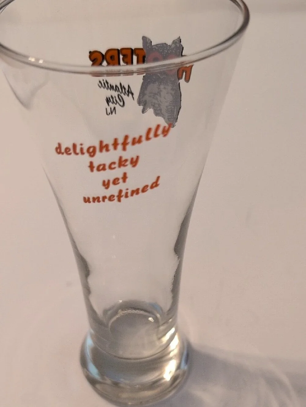 Hooters Atlantic City NJ Pilsner Glass